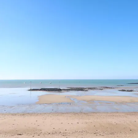 L'oyat By Interhome *